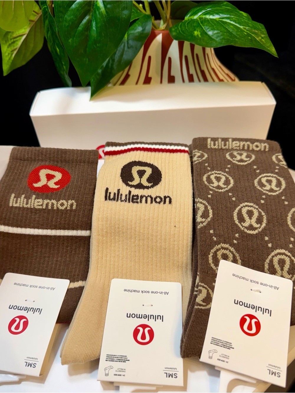 LULULEMON athletica Crew Socks Set of 3
